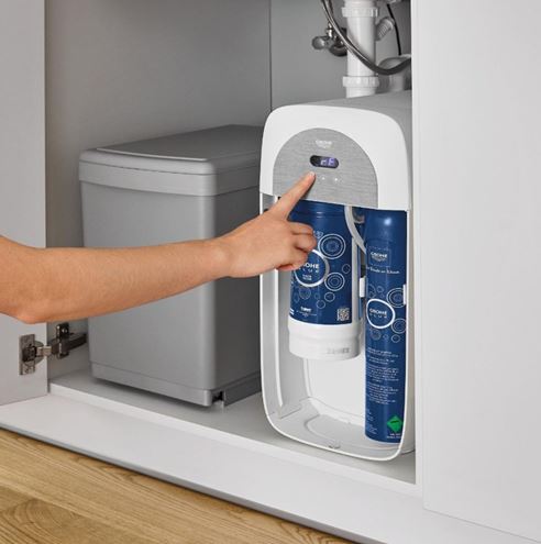 GROHE BLUE HOME dřezová elektronická baterie, s filtračním a chladícím zařízením, Bluetooth, napájení ze sítě, kartáčovaný hard graphite 31454AL1 Obrázek - fotka