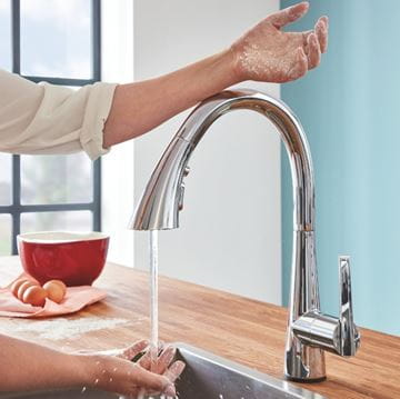GROHE ZEDRA TOUCH dřezová elektronická baterie, s vytahovací sprškou, napájení z baterie, chrom 30219002 Obrázek - fotka