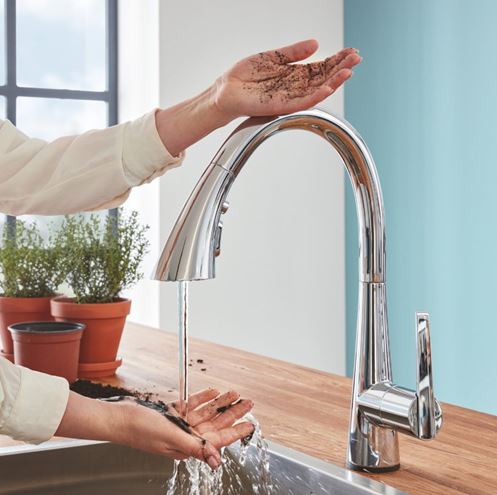 GROHE ZEDRA TOUCH dřezová elektronická baterie, s vytahovací sprškou, napájení z baterie, chrom 30219002 Obrázek - fotka