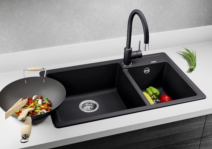 BLANCO LEGRA 8 granitový dřez 780x500 mm, otvor pro baterii, černá 526223 Obrázek - fotka