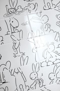 RAKO PLAY dekor 20x40 cm, lesk, bílá/Bob a Bobek WIDMB210 Obrázek - fotka