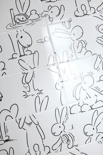 RAKO PLAY dekor 20x40 cm, lesk, bílá/Bob a Bobek WIDMB210 Obrázek - fotka
