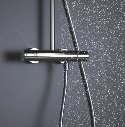 GROHE RAINSHOWER SMARTACTIVE 310 sprchový set s termostatickou baterií, horní sprcha, ruční sprcha se 3 proudy, tyč, hadice, měsíční bílá/chrom  26647LS0 Obrázek - fotka