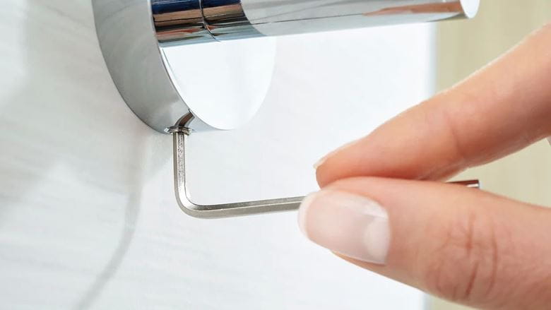 TESA SMOOZ držák toaletního papíru, nástěnný, chrom 40314-00000-00 Obrázek - fotka