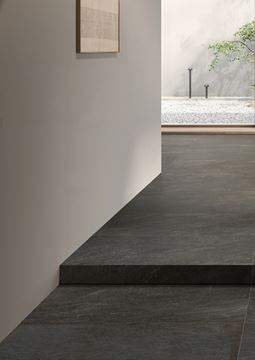 VILLEROY & BOCH MONTAGNE GARDEN dlažba 60x60x2 cm, mat reliéf, anthracite 2864/RC90 Obrázek - fotka