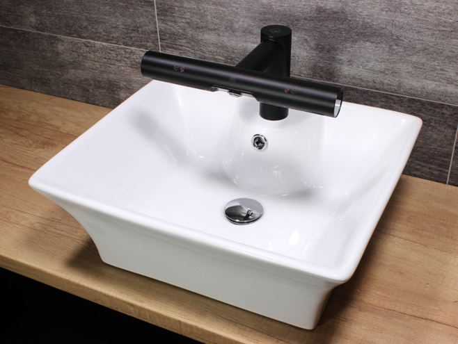 JET DRYER AIRTAP 2V1 umyvadlová senzorová baterie, s osoušečem rukou, napájení ze sítě, černá 8596220013408 Obrázek - fotka