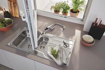 GROHE EUROSMART dřezová baterie, sklopná pod okno, chrom 30618000 Obrázek - fotka