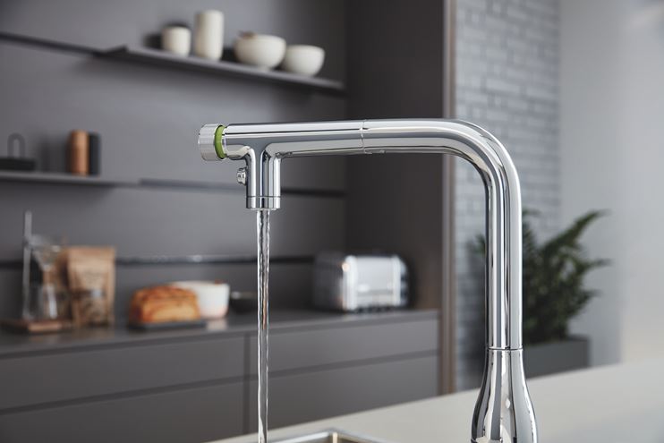 GROHE ESSENCE SMARTCONTROL dřezová baterie, s vytahovací sprškou, chrom 31892000 Obrázek - fotka