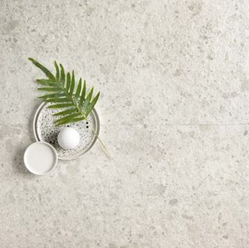 ARIOSTEA FRAGMENTA dlažba 100x100x2 cm, mat, bianco greco PMS100616 Obrázek - fotka