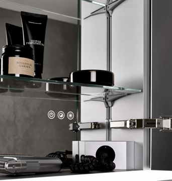 EMCO PRIME SLIM zrcadlová skříňka vestavná 130x70x14,4 cm, osvětlení s regulací stmívání a teploty světla, s vypínačem a el. zásuvkou, hliník, zadní stěna zrcadlo 949708207 Obrázek - fotka