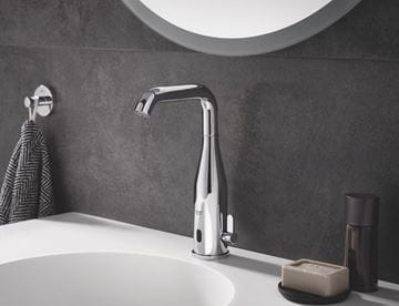 GROHE ESSENCE E umyvadlová senzorová baterie s regulací teploty, napájení ze sítě, chrom 36444000 Obrázek - fotka