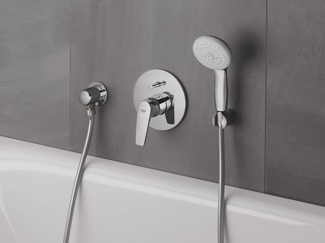 GROHE NEW TEMPESTA 100 ruční sprcha pr. 100 mm, 3 proudy, Water Saving, ShockProof, chrom 28419002 Obrázek - fotka
