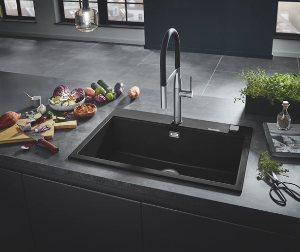 GROHE ESSENCE NEW dřezová baterie, s flexi ramínkem a sprškou, supersteel 30294DC0 Obrázek - fotka