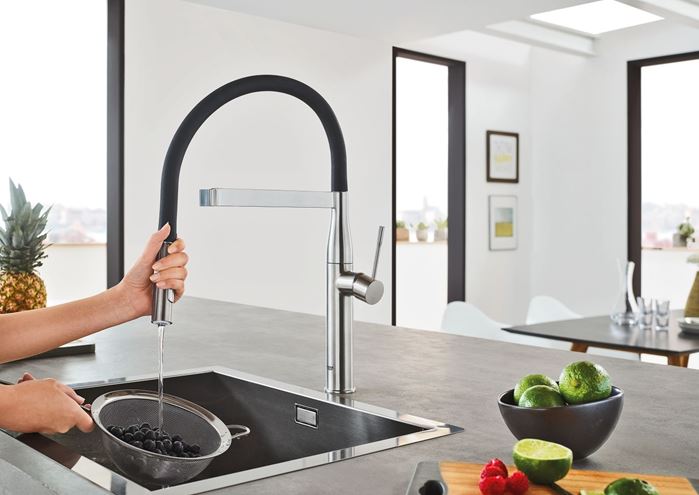 GROHE ESSENCE NEW dřezová baterie, s flexi ramínkem a sprškou, supersteel 30294DC0 Obrázek - fotka