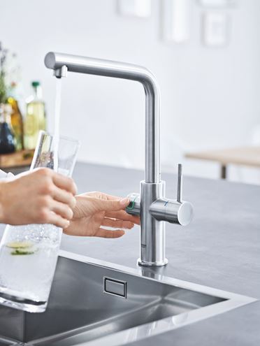 GROHE BLUE HOME dřezová elektronická baterie, s filtračním a chladícím zařízením, Bluetooth, napájení ze sítě, supersteel 31454DC1 Obrázek - fotka