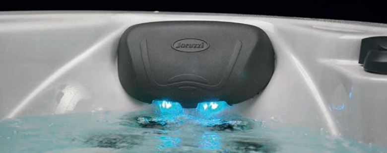 JACUZZI J-335 vířivka 214x214 cm, pro 5-6 osob, 42 trysek, s izolací SmartSeal, s termokrytem, s osvětlením, platinum/brushed grey J335+903002410 Obrázek - fotka