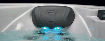 JACUZZI J-335 vířivka 214x214 cm, pro 5-6 osob, 42 trysek, s izolací SmartSeal, s termokrytem, s osvětlením, platinum/brushed grey J335+903002410 Obrázek - fotka