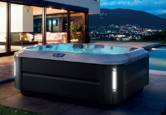 JACUZZI J-335 vířivka 214x214 cm, pro 5-6 osob, 42 trysek, s izolací SmartSeal, s termokrytem, s osvětlením, platinum/brushed grey J335+903002410 Obrázek - fotka