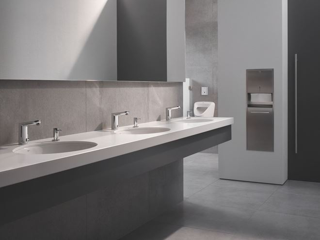 GROHE EUROSMART COSMOPOLITAN E umyvadlová senzorová baterie s regulací teploty, napájení z baterie, Water Saving, chrom 36327001 Obrázek - fotka