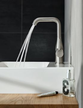 GROHE ESSENCE NEW umyvadlová stojánková baterie, s odtokovou soupravou, Water Saving, supersteel 32628DC1 Obrázek - fotka
