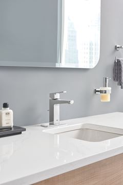 GROHE ESSENTIALS CUBE dávkovač tekutého mýdla 160 ml, nástěnný, sklo, chrom 40756001 Obrázek - fotka