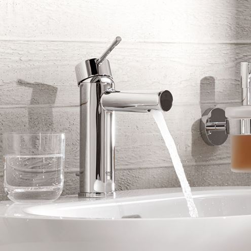 GROHE ESSENCE NEW umyvadlová stojánková baterie, s odtokovou soupravou, chrom 32898001 Obrázek - fotka