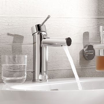 GROHE ESSENCE NEW umyvadlová stojánková baterie, s odtokovou soupravou, chrom 32898001 Obrázek - fotka