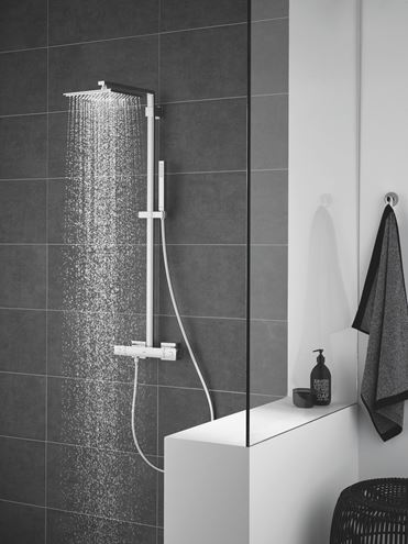 GROHE EUPHORIA CUBE SYSTEM 230 sprchový set s termostatickou baterií, horní sprcha, ruční sprcha, tyč, hadice, chrom 26087000 Obrázek - fotka