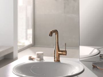 GROHE ESSENCE NEW umyvadlová stojánková baterie, s odtokovou soupravou, Water Saving, warm sunset 32628DA1 Obrázek - fotka