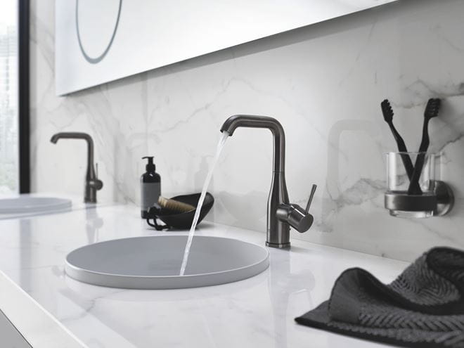 GROHE ESSENCE NEW umyvadlová stojánková baterie, s odtokovou soupravou, kartáčovaný hard graphite 24174AL1 Obrázek - fotka