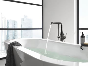 GROHE ESSENCE NEW vanová baterie na podlahu, se sprchovou soupravou, s přepínačem, kartáčovaný hard graphite 25248AL1 Obrázek - fotka