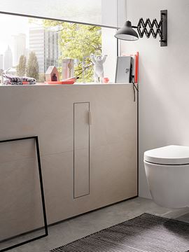 CONCEPT 300 nízká skříňka 15,3x15x80,3 cm, 1 dvířka, panty vlevo, Push-open, s držákem toaletního papíru, s WC štětkou, k obložení 015-2071 Obrázek - fotka
