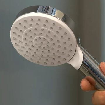 HANSGROHE CROMETTA 1JET sprchová souprava 3-dílná, ruční sprcha pr. 100 mm, hadice, držák, bílá/chrom 26690400 Obrázek - fotka