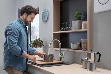 HANSGROHE FOCUS M42 dřezová baterie, nerez 71802800 Obrázek - fotka
