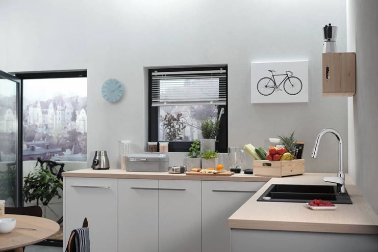 HANSGROHE FOCUS M42 dřezová baterie, s vytahovací sprškou, nerez 71800800 Obrázek - fotka