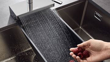 HANSGROHE AQUNO SELECT M81 dřezová baterie, s vytahovací sprškou a plochým sprchovým proudem, chrom 73837000 Obrázek - fotka