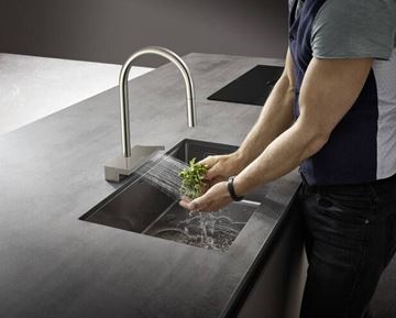 HANSGROHE AQUNO SELECT M81 dřezová baterie, s vytahovací sprškou a plochým sprchovým proudem, nerez 73837800 Obrázek - fotka