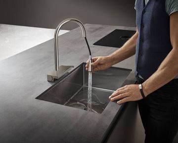 HANSGROHE AQUNO SELECT M81 dřezová baterie, s vytahovací sprškou a plochým sprchovým proudem, nerez 73837800 Obrázek - fotka