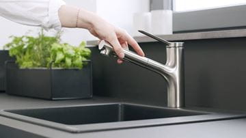 HANSGROHE ZESIS M33 dřezová baterie, s vytahovací sprškou, sBox lite, nerez 74803800 Obrázek - fotka