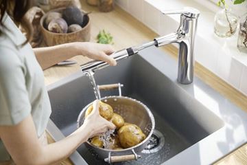 HANSGROHE ZESIS M33 dřezová baterie, s vytahovací sprškou, sBox lite, chrom 74804000 Obrázek - fotka