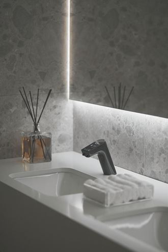 IDEAL STANDARD INTELLIMIX senzorová umyvadlová baterie, s dávkováním mýdla, napájení ze sítě, černý onyx A7488B3 Obrázek - fotka
