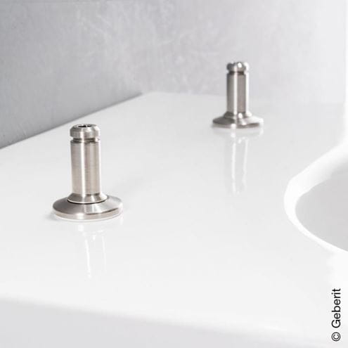 GEBERIT ONE závěsné WC se SoftClose sedátkem, TurboFlush splachování, KeraTect, matná bílá/lesklý chrom 500.202.01.1 Obrázek - fotka