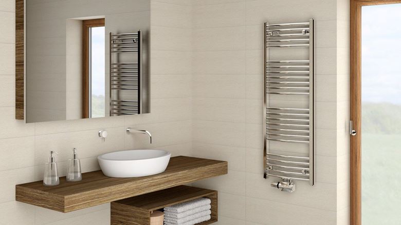 KORADO KORALUX RONDO EXCLUSIVE - M koupelnový radiátor 1820/450, spodní středové připojení, chrom KRX-182045-00M27 Obrázek - fotka