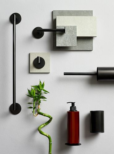 VITRA ORIGIN háček na ručník, černá A4488436 Obrázek - fotka