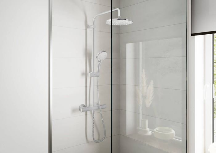 HANSGROHE VERNIS BLEND SHOWERPIPE 200 sprchový set s termostatickou baterií, horní sprcha, ruční sprcha se 2 proudy, tyč, hadice, chrom 26276000 Obrázek - fotka