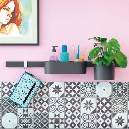 HANSGROHE WALLSTORIS nástěnná lišta 700 mm, matná černá 27904670 Obrázek - fotka