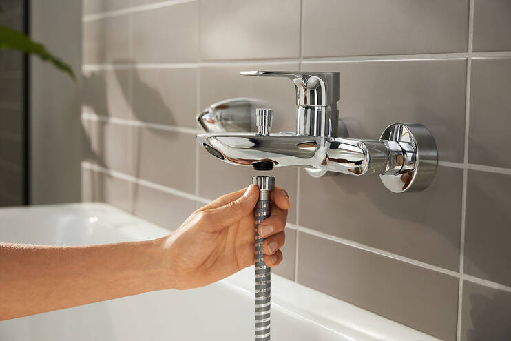 HANSGROHE REBRIS E vanová nástěnná baterie, s přepínačem, chrom 72450000 Obrázek - fotka