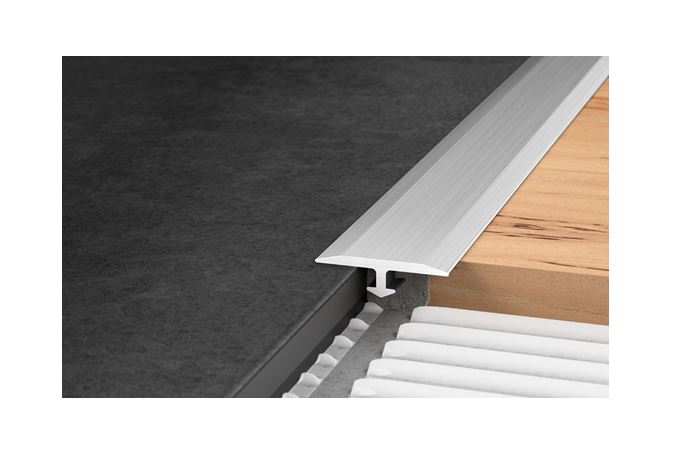 SCHLÜTER SYSTEMS VINPRO-T přechodový profil 14mm, 2500mm, hliník eloxovaný-chromem kartáčovaný VPT3/14ACGB Obrázek - fotka