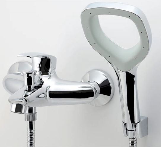 NOVASERVIS METALIA ECO+ vanová nástěnná baterie, s přepínačem, se sprchovou soupravou, chrom 57020,0E Obrázek - fotka