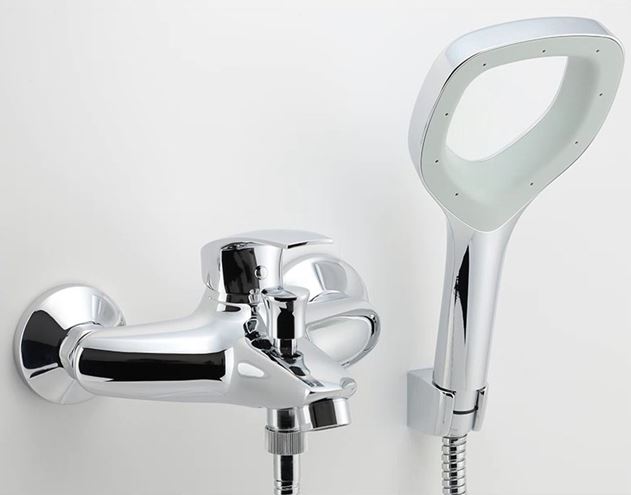 NOVASERVIS METALIA ECO+ vanová nástěnná baterie, s přepínačem, se sprchovou soupravou, chrom 57020,0E Obrázek - fotka